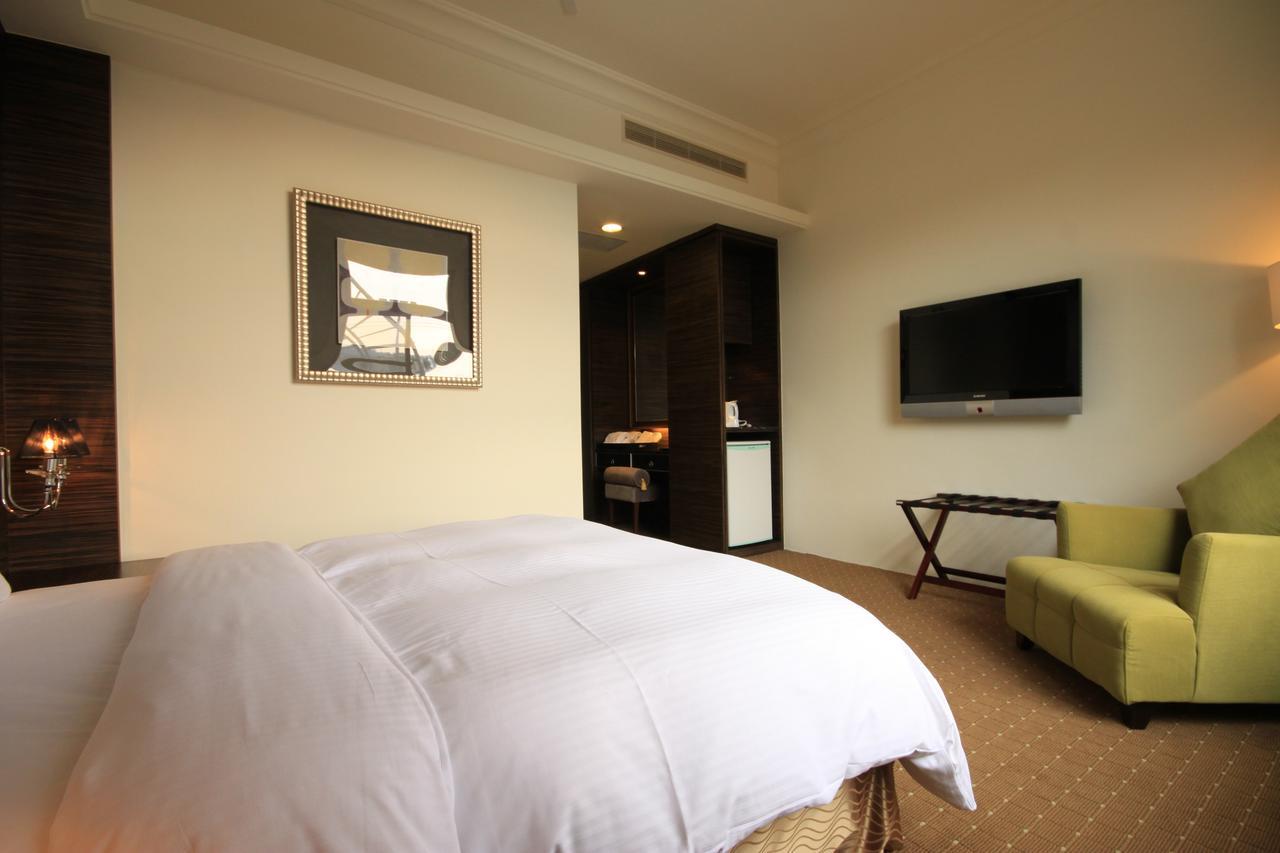 Mountain Fish Water Hotel Jiji Rom bilde