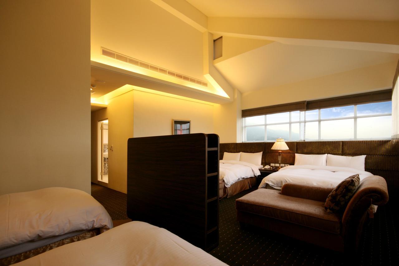Mountain Fish Water Hotel Jiji Rom bilde