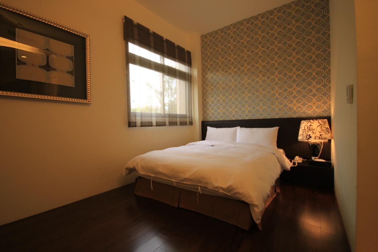 Mountain Fish Water Hotel Jiji Rom bilde