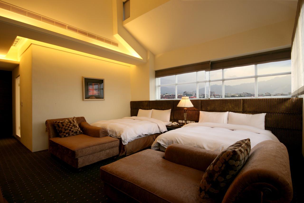 Mountain Fish Water Hotel Jiji Rom bilde
