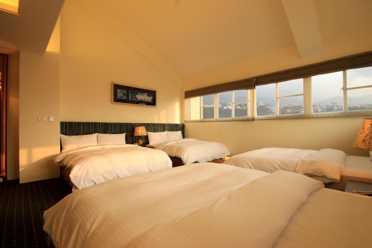 Mountain Fish Water Hotel Jiji Rom bilde